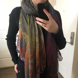 Beautiful scarf